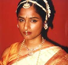 Priya Ragu - damnshestamil
