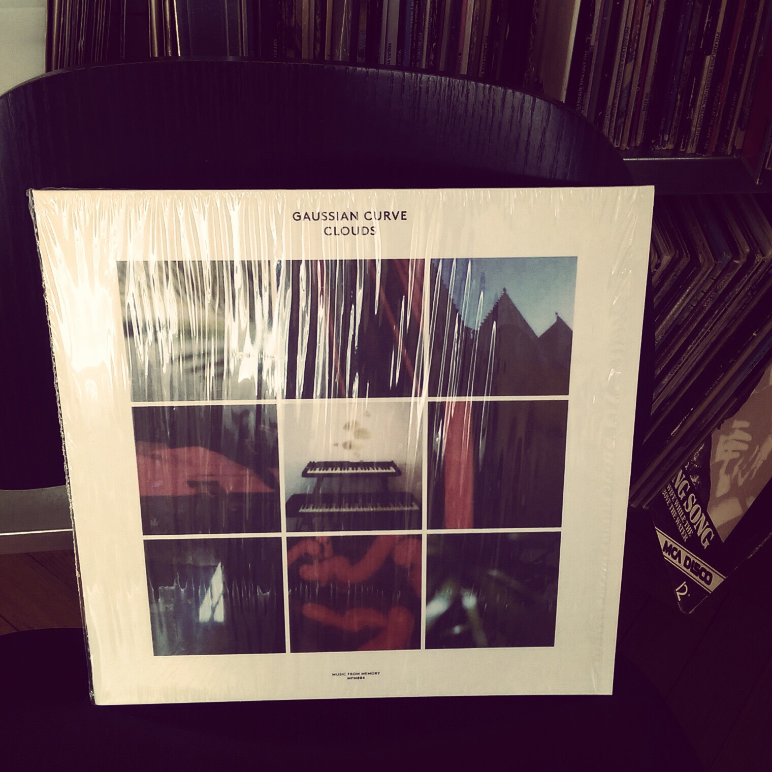 GAUSSIAN CURVE - CLOUDS